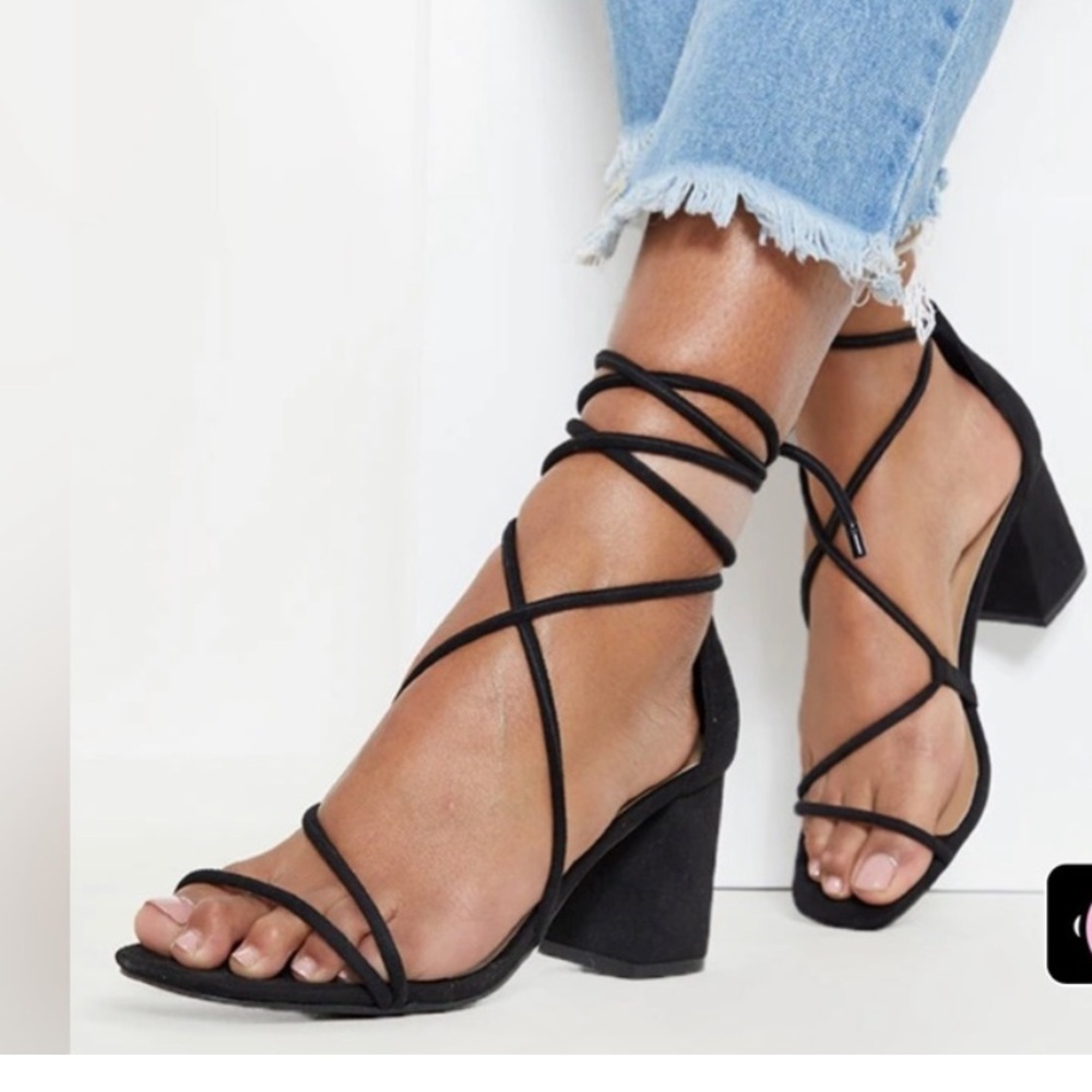 Pretty Little Thing Black Block Tie Up Heel Sz 8/41 fits like a 9